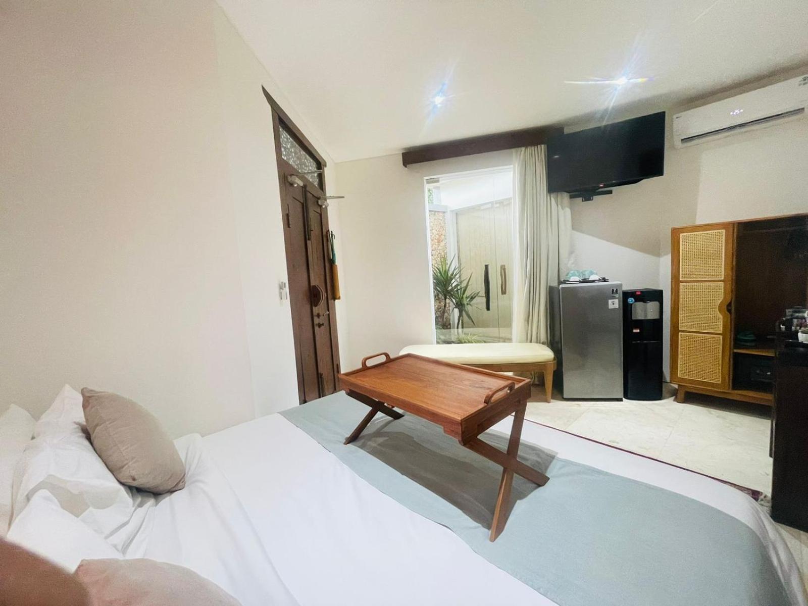 Lataliana Seminyak Villa Bagian luar foto