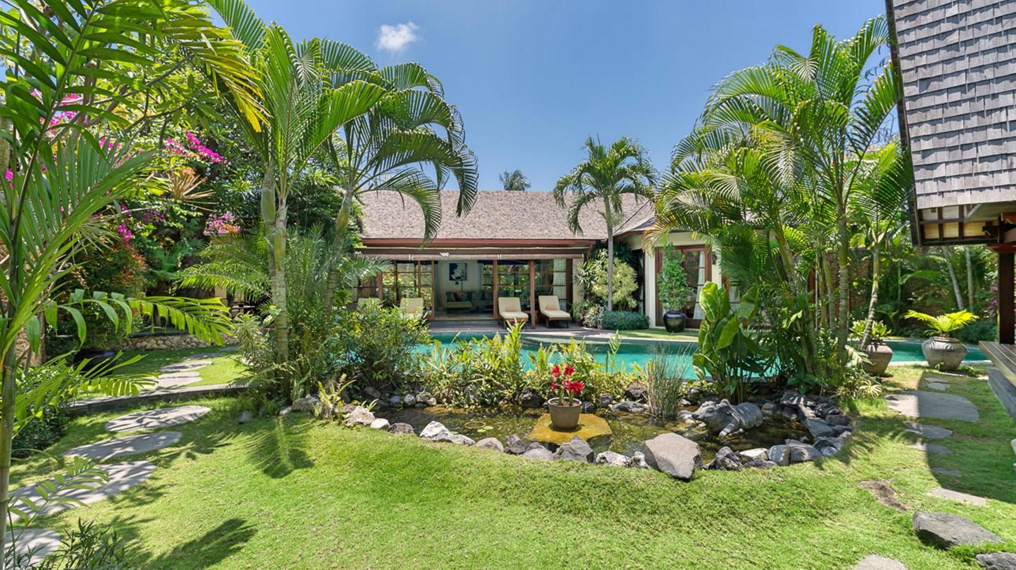 Lataliana Seminyak Villa Bagian luar foto