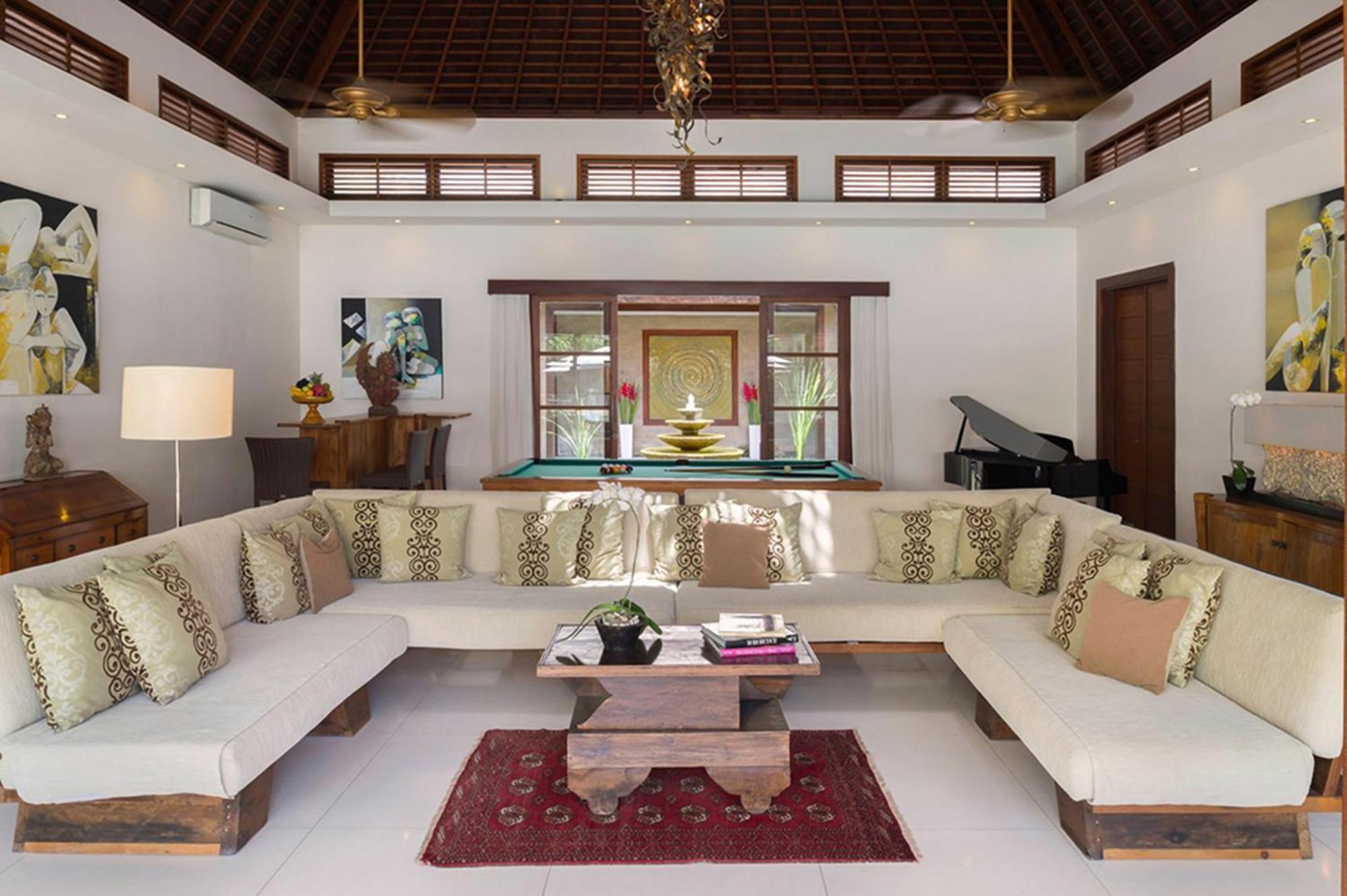 Lataliana Seminyak Villa Bagian luar foto