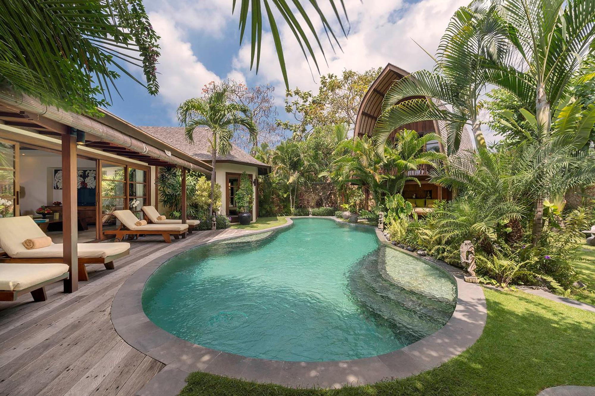Lataliana Seminyak Villa Bagian luar foto