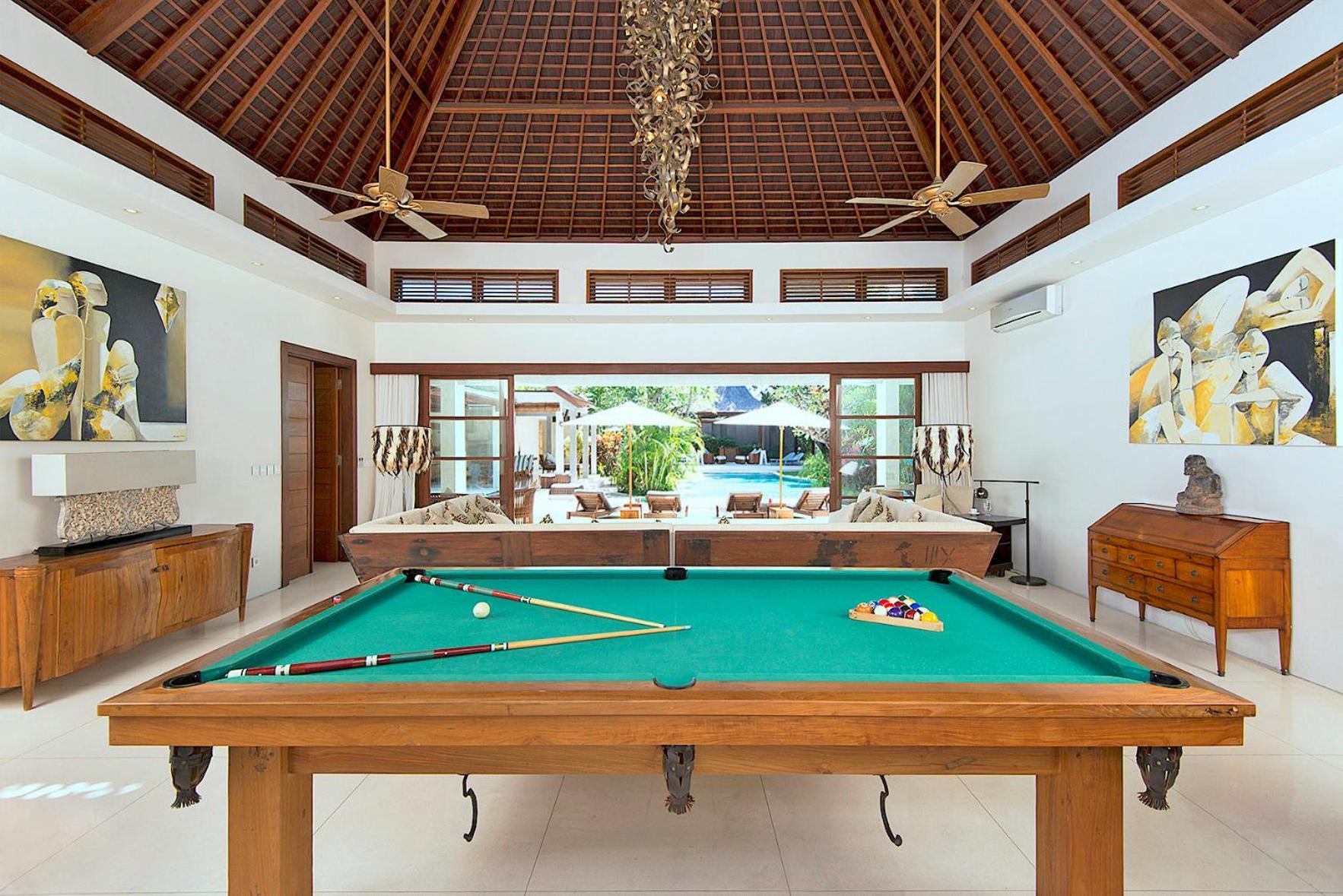Lataliana Seminyak Villa Bagian luar foto