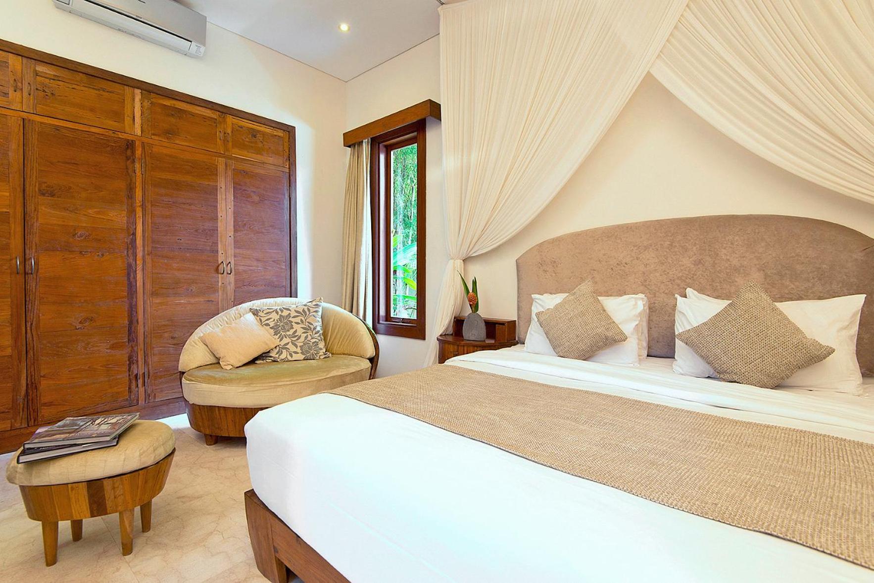 Lataliana Seminyak Villa Bagian luar foto