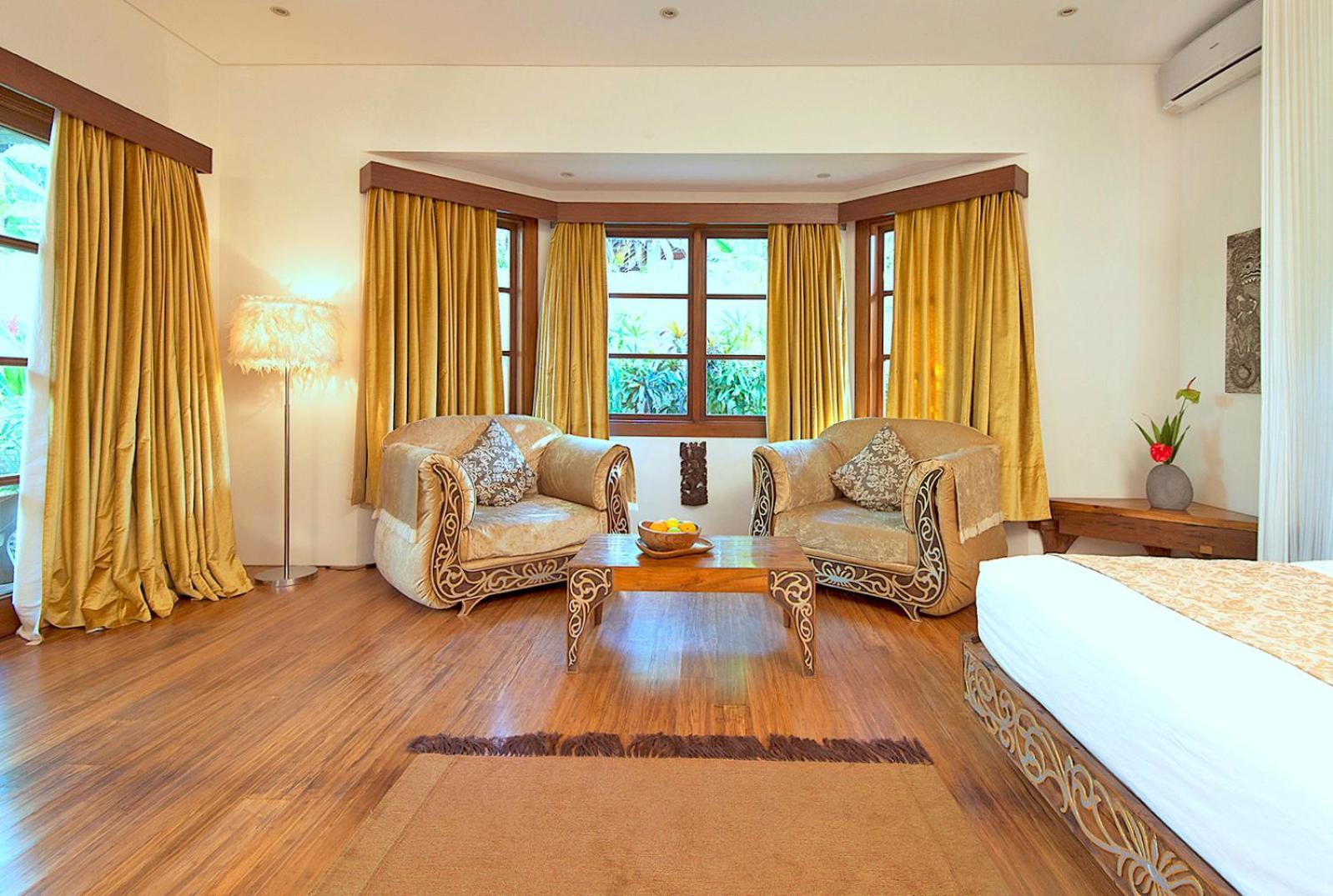 Lataliana Seminyak Villa Bagian luar foto