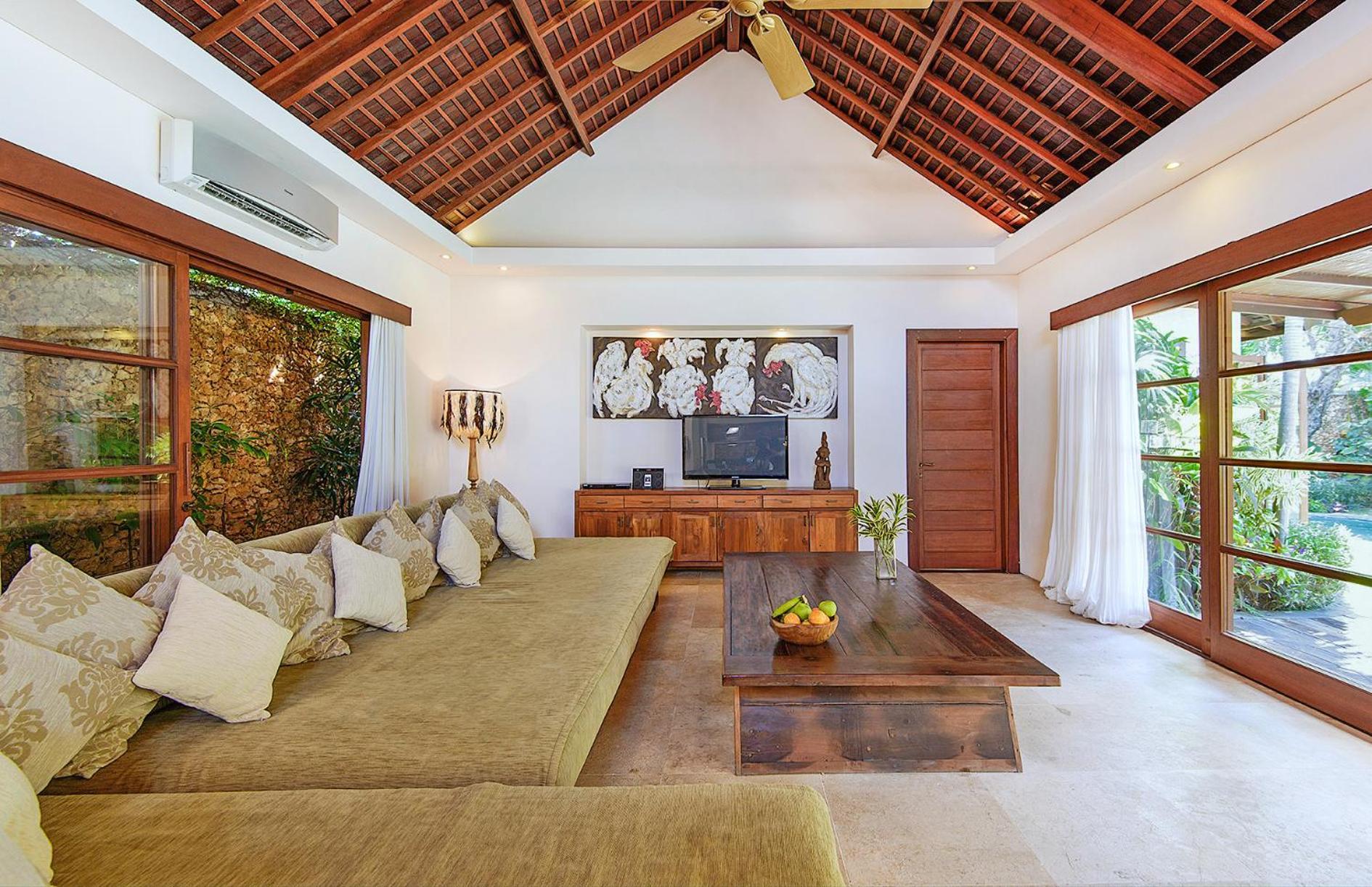 Lataliana Seminyak Villa Bagian luar foto