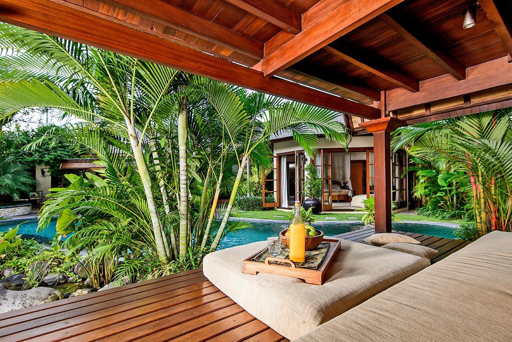 Lataliana Seminyak Villa Bagian luar foto