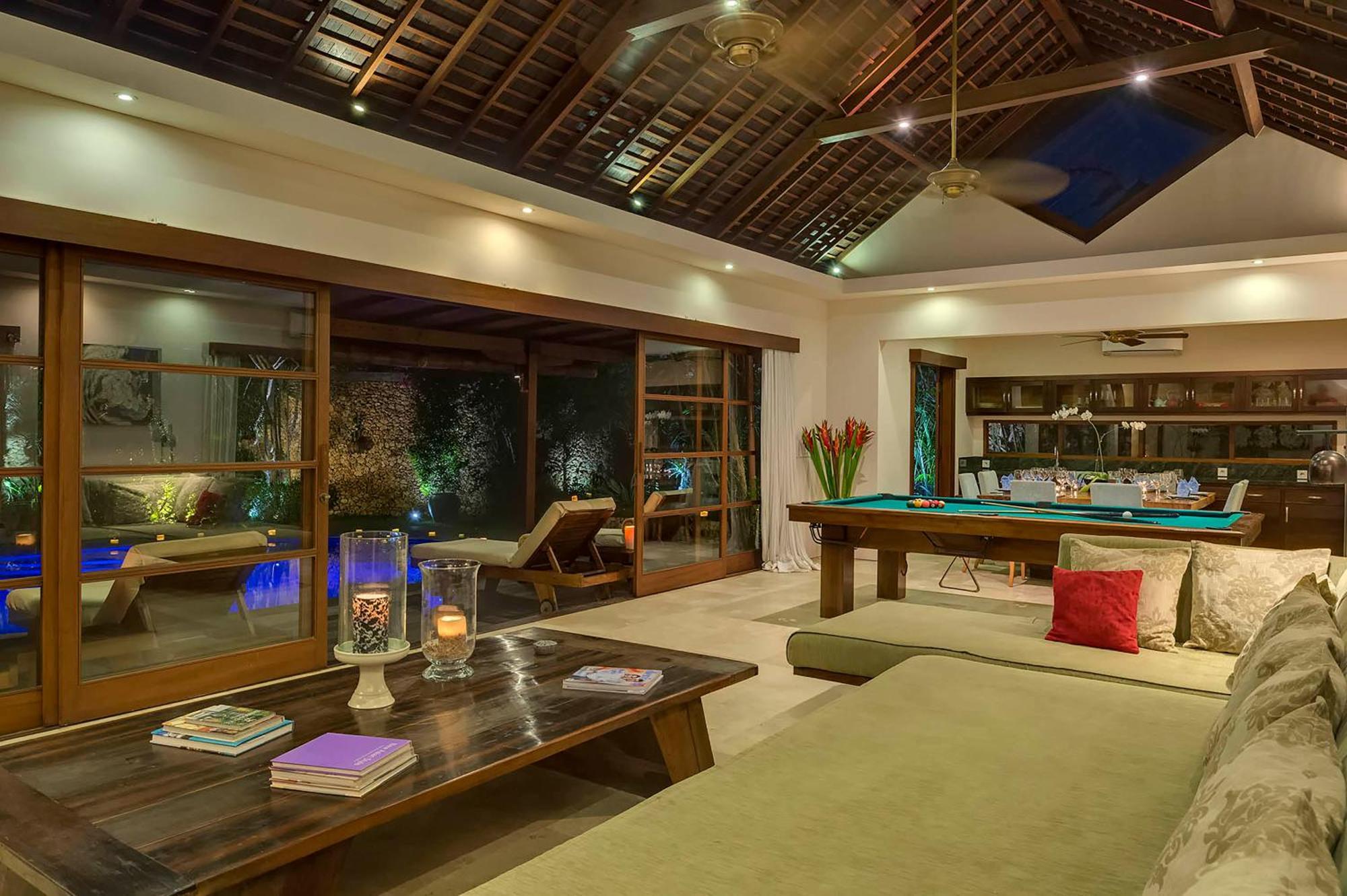 Lataliana Seminyak Villa Bagian luar foto