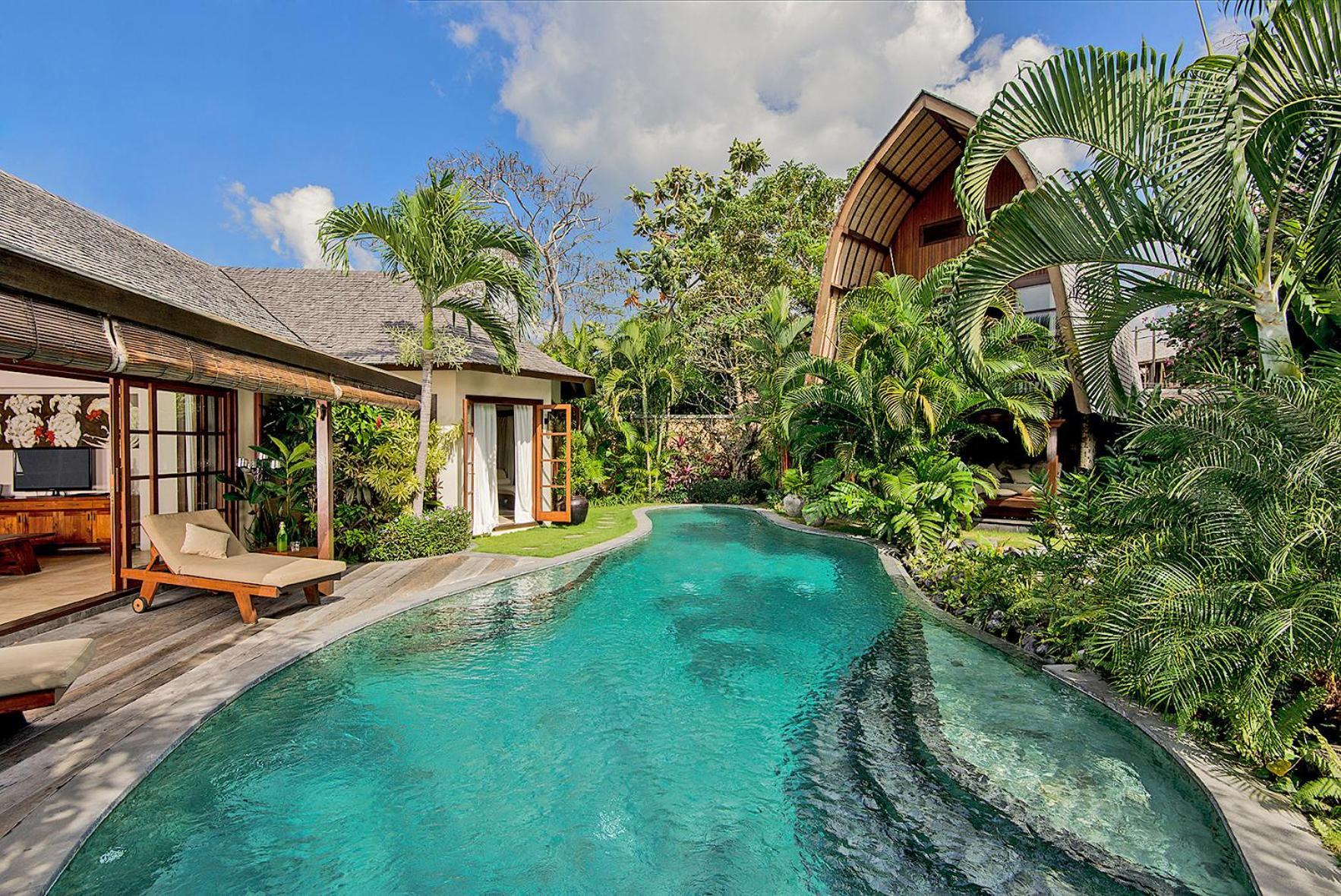 Lataliana Seminyak Villa Bagian luar foto